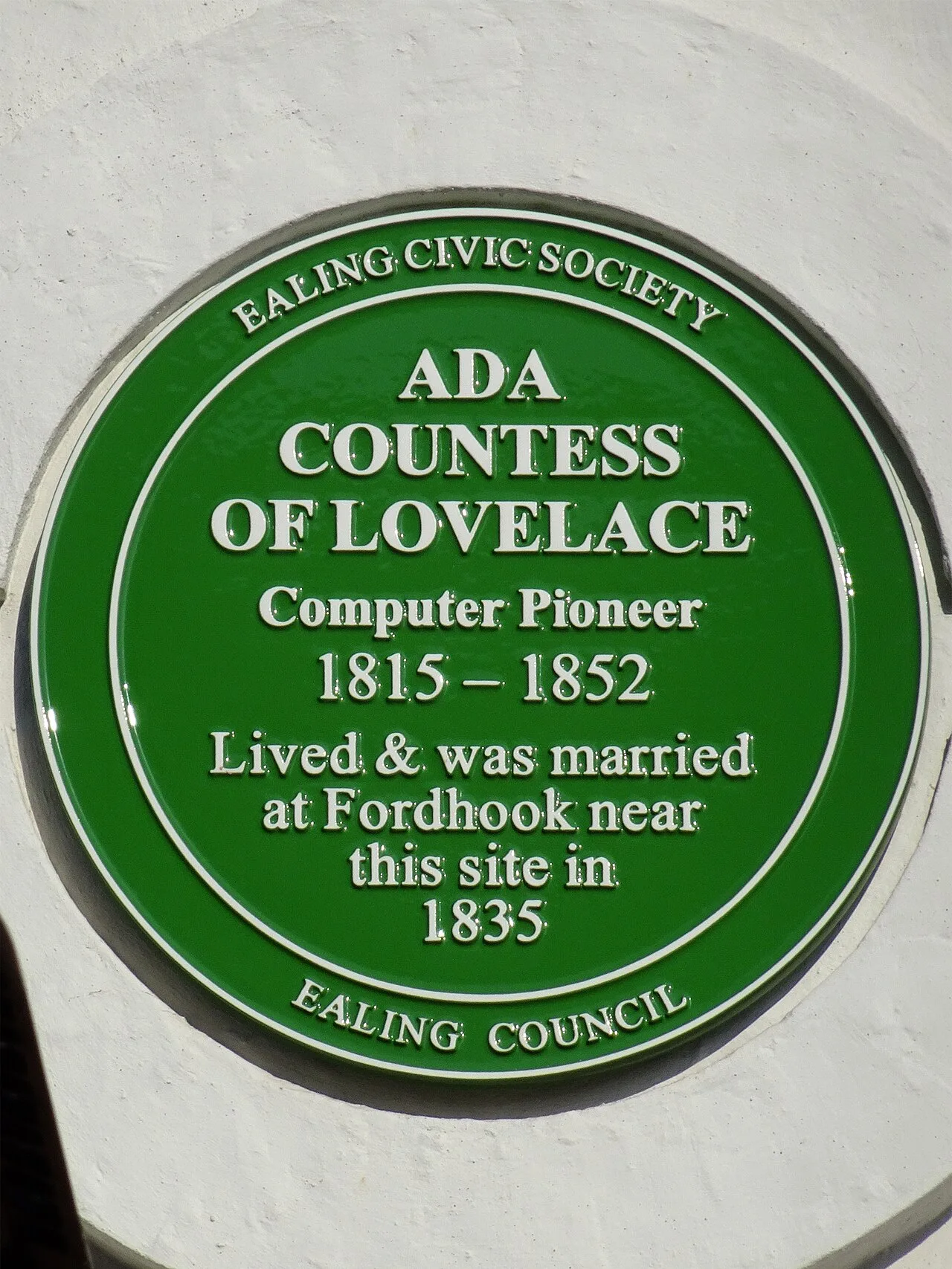 Green plaque in Ealing
