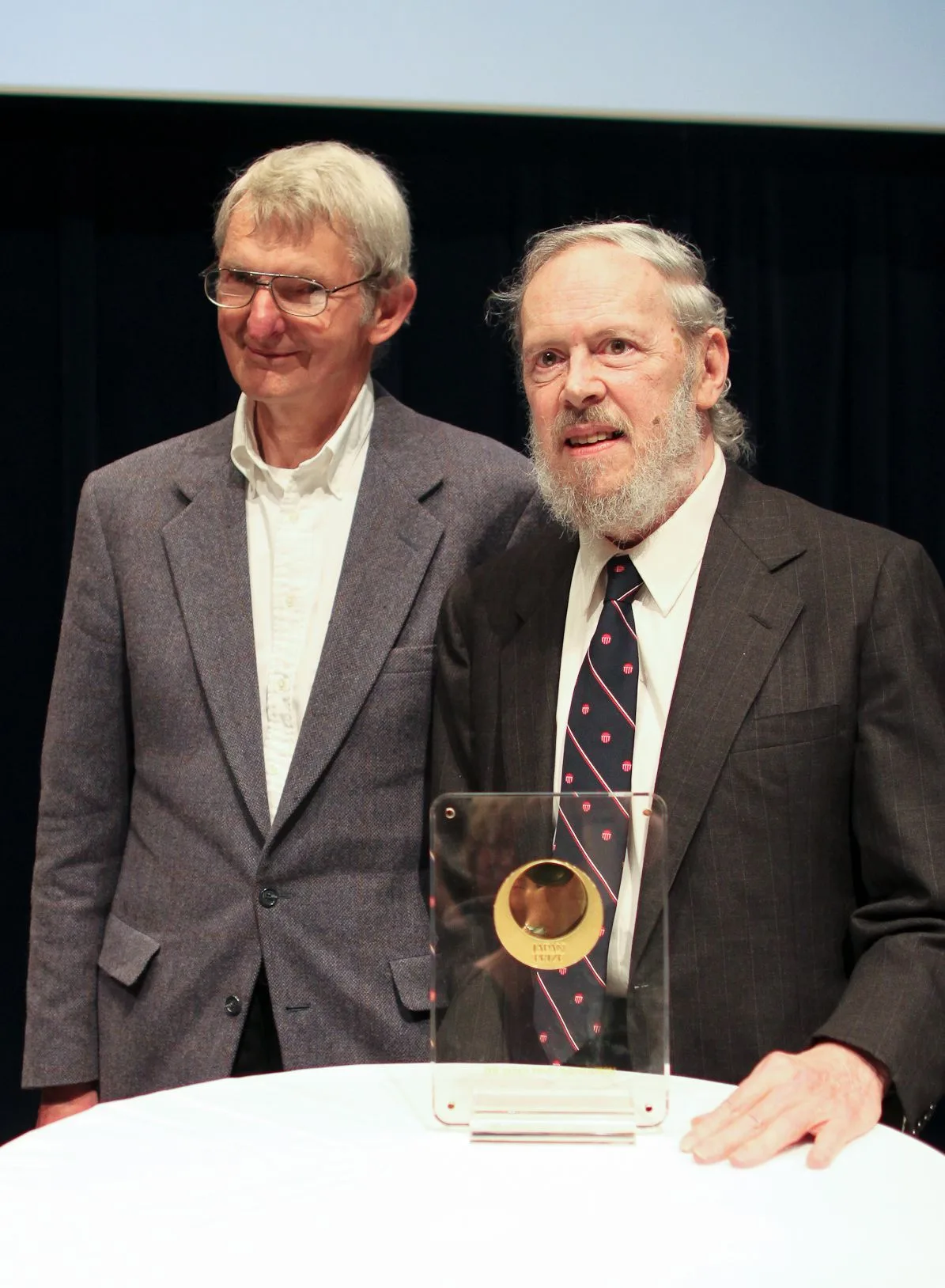 Dennis Ritchie (right) with Doug McIlroy (left) in May 2011