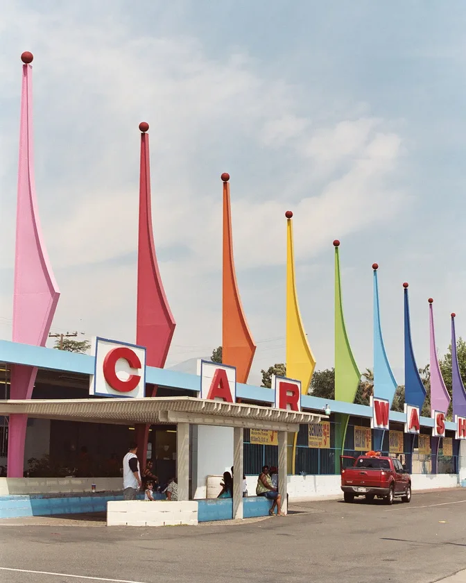 Googie-style car wash