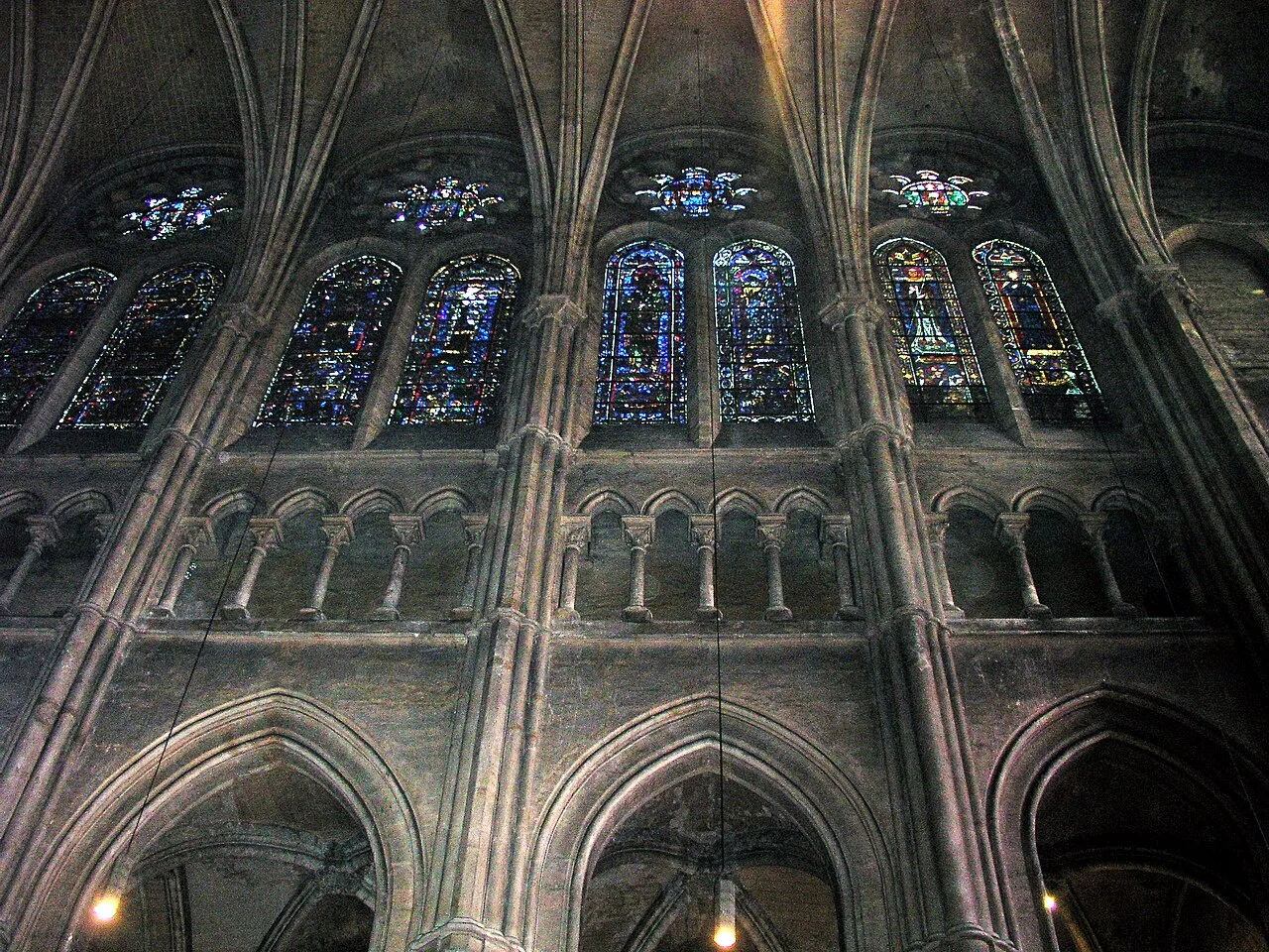 Three-part elevation of Chartres Cathedral, with larger clerestory windows