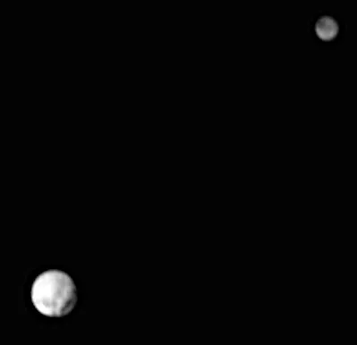 Pluto and Charon photographed on April 9, 2015, (left) by Ralph and on June 29, 2015, (right) by LORRI.