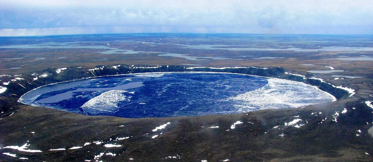 Pano Pingualuit Crater LK