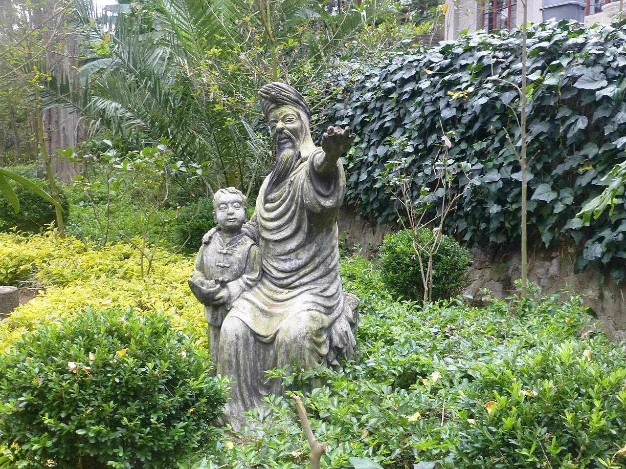 Sculpture in Zheng He Park, Kunyang, featuring a young Zheng He with his father Ma Hajji